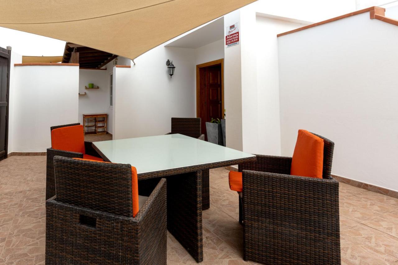 Villa Marina II Beachfront Corralejo By Holidays Home Kültér fotó